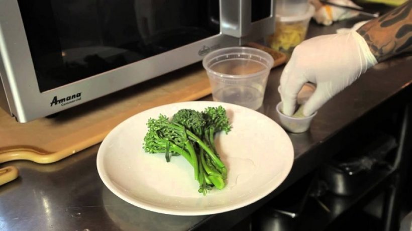 How to Microwave Broccoli? Follow These Recipe