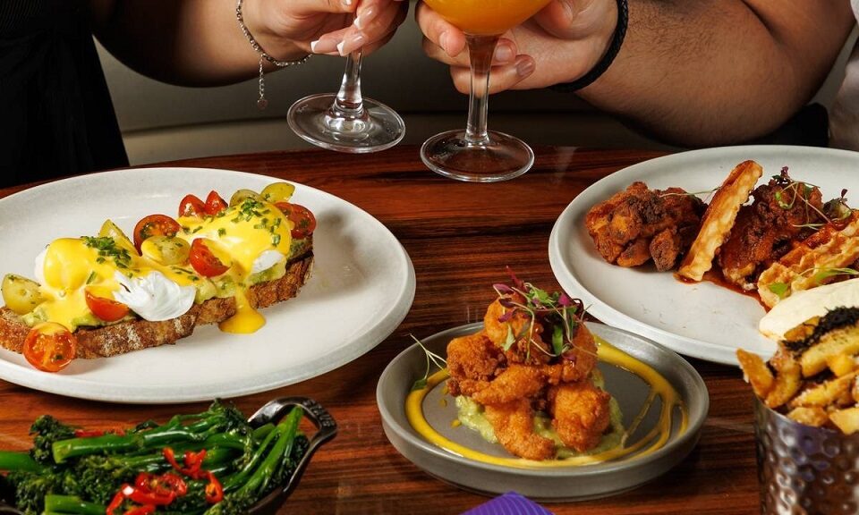 Does STK Miami Beach offer vegetarian or dietary restriction options