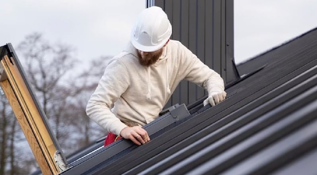 Can I walk on my metal roof for cleaning